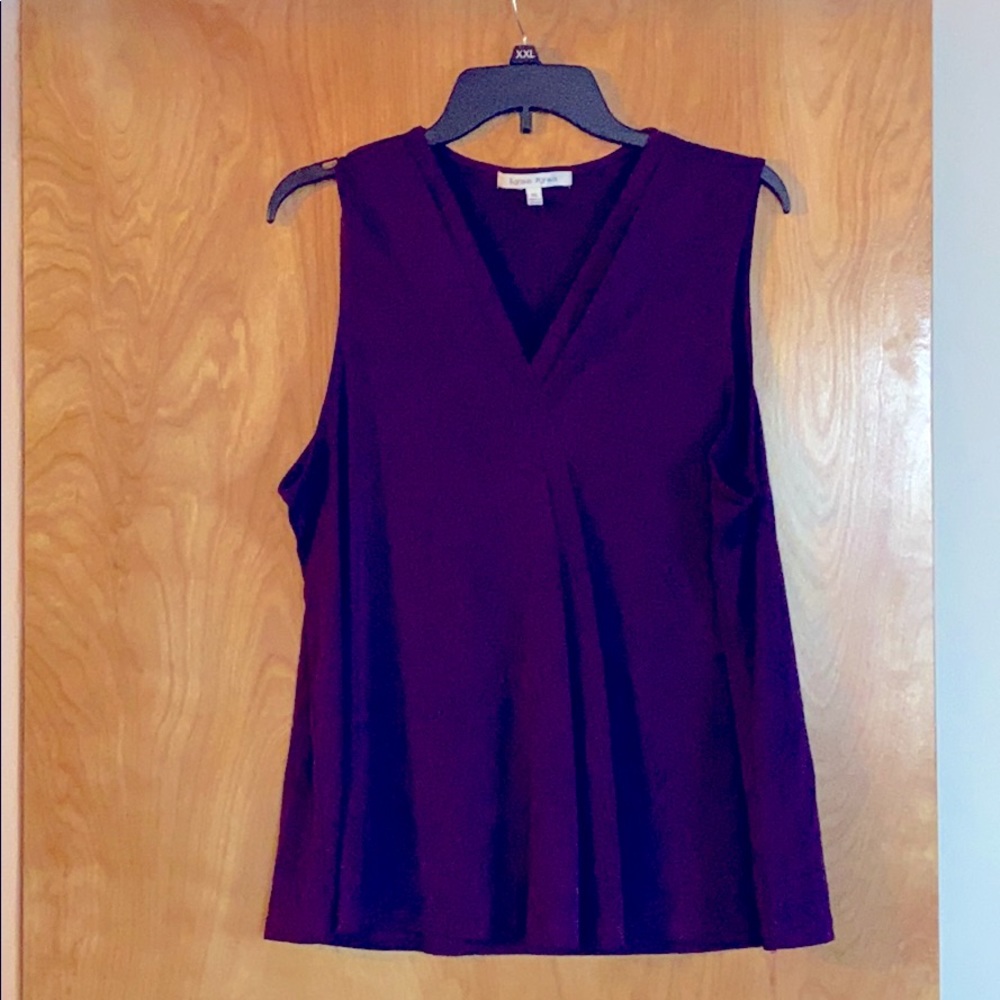 Lynn Ryan - XL purple v-neck sleeveless blouse